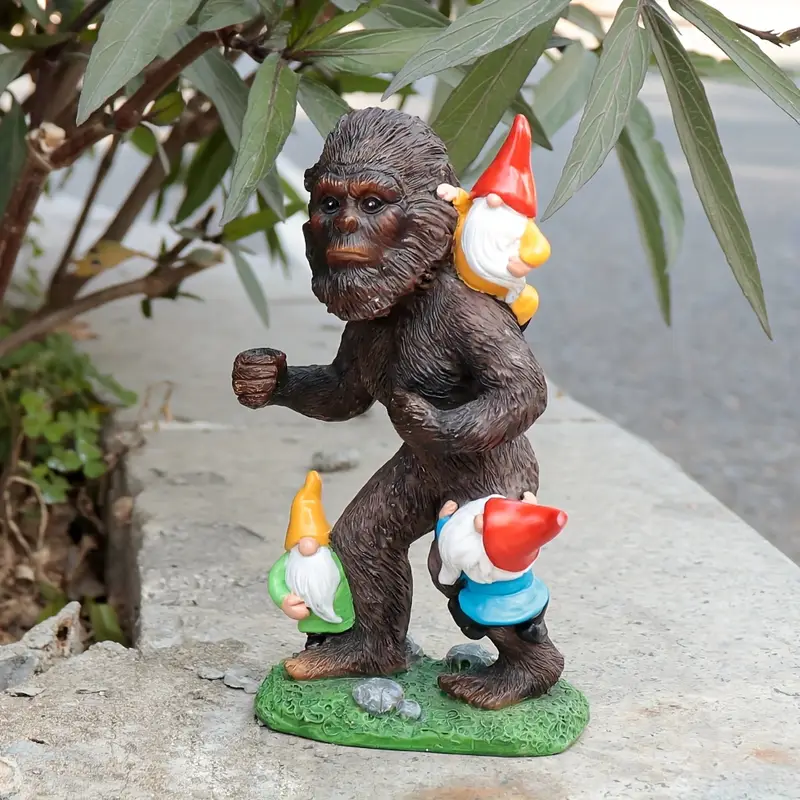Resin gorilla statue, suitable for tabletop courtyard, farmhouse style sculpture