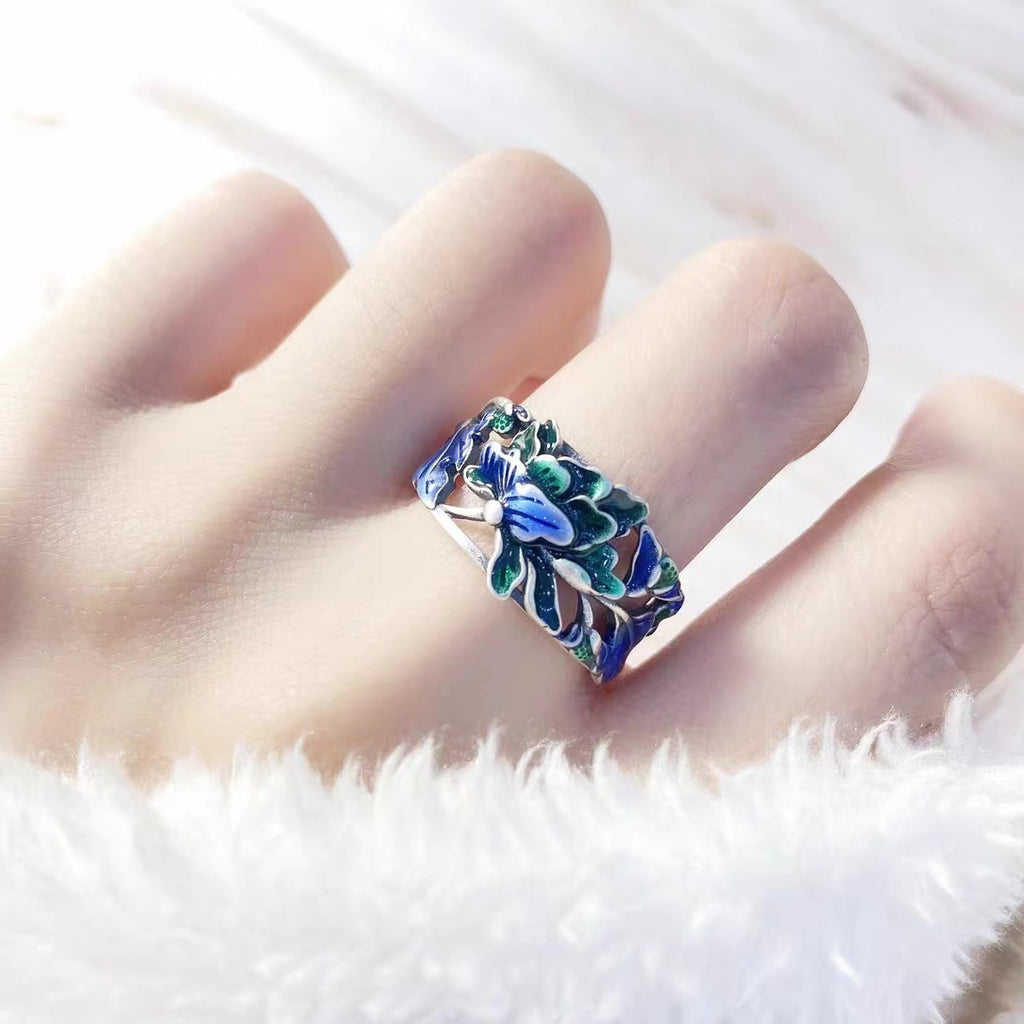 f4d130c2-9b25-47e3-906f-86a3d51ff8d7