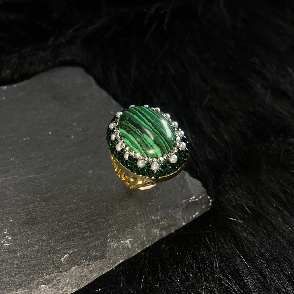 Vintage French Retro Green Series Natural Stone Ring Niche Personality Light Luxury Temperament Women